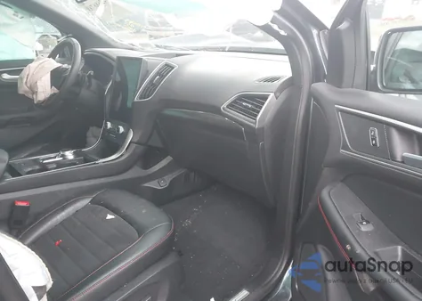 2024 Ford Edge St-Line z USA, uszkodzony, nr VIN 2FMPK4J9XRBA01659